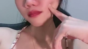 Jilat Susu Mungil Bulat Kimii Cakep ID 13727799 Mango